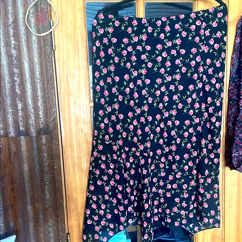 Floral Black Skirt from Italy, no tags. Size L